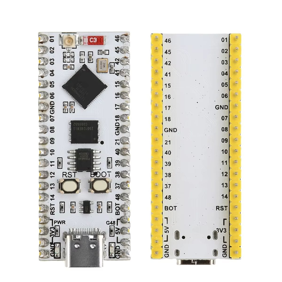 Nano formátumú ESP32-S3 fejlesztőpanel USB-C programozással, forrasztott pinlécekkel és részletes kivezetésfeliratokkal, elektronikai prototípus breadboardon történő gyors összeállításához.