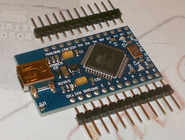 AVR-Duino / Pro Micro [széles] (ATMega32U4; Leonardo)