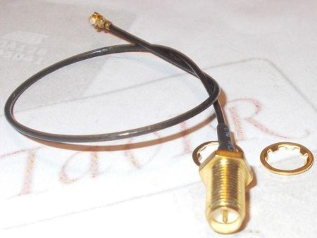 SMA apa – U.FL csatlakozókábel, 15 cm hosszú, RF antennacsatlakoztatáshoz.