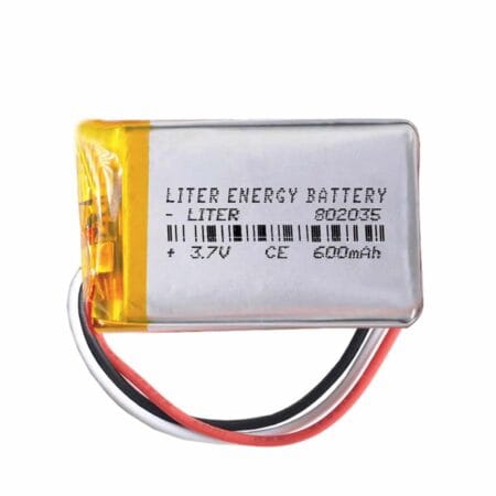 Lítium-polimer akkumulátor (802035) kis méretű Arduino rendszerek és IoT eszközök energiatáplálásához.