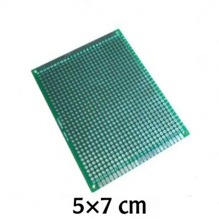 5×7 cm-es csupalyuk prototípus panel kétoldalas lyukgalván kivitelben, forrasztható furatokkal, Arduino kiegészítő áramkörök és szenzorbekötések készítéséhez.