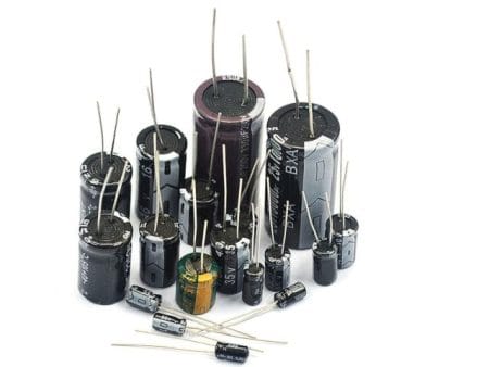 10uF kondenzátor (4x7mm, 35V, vezetékkivezetés) [10db/pack] - Image 4