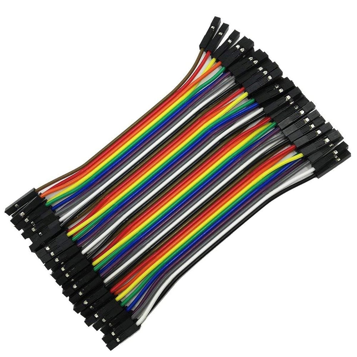 Színes Dupont anya-anya jumperkábelek fekete hüvelyes csatlakozókkal, közelről fotózva rendezett szalagkötegben, Arduino projekt kezdőknek és breadboardos próbakötésekhez, 40 eres, 10 cm hosszban, szenzorok gyors bekötéséhez.