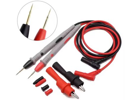 Erős szorítású alligátorcsipeszes multiméter kábel, ideális barkács- és ipari használatra.