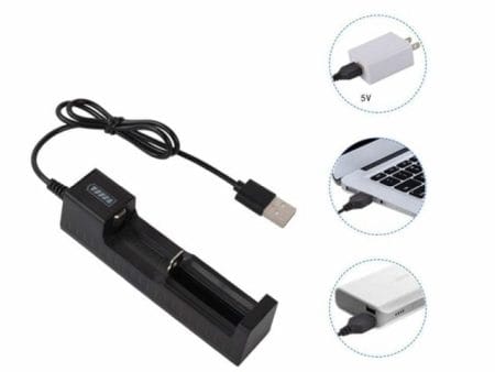 USB-s LiPo töltő kábel, amely 18650, 16340 és 14500 típusú akkumulátorokhoz használható.