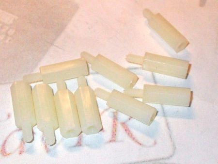 M3x15+6 műanyag távtartó [10db/pack]