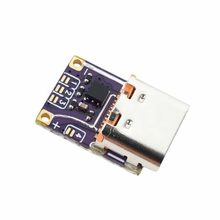 Kompakt USB-C PD decoy modul forrasztható kimenetekkel, SMD vezérléssel és 9–20 V jelölésekkel elektronikai tápellátási projektekhez.