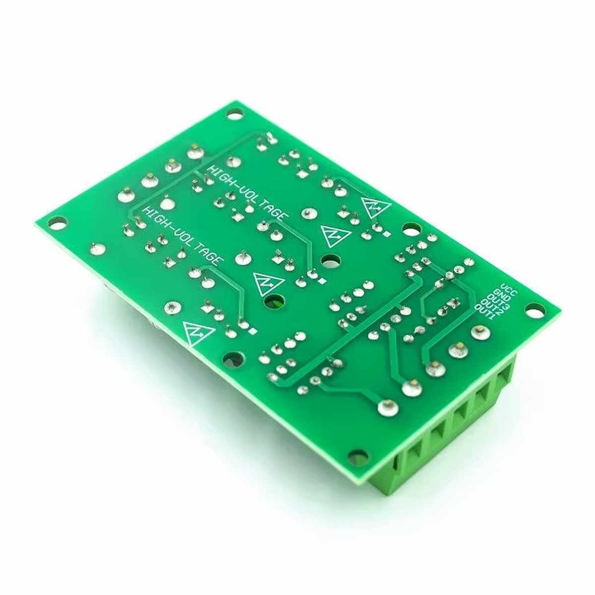 Optocsatolós váltófeszültség szenzor elektronikai modul több bemenettel, ideális okos otthon és ipari monitorozó rendszerekhez.