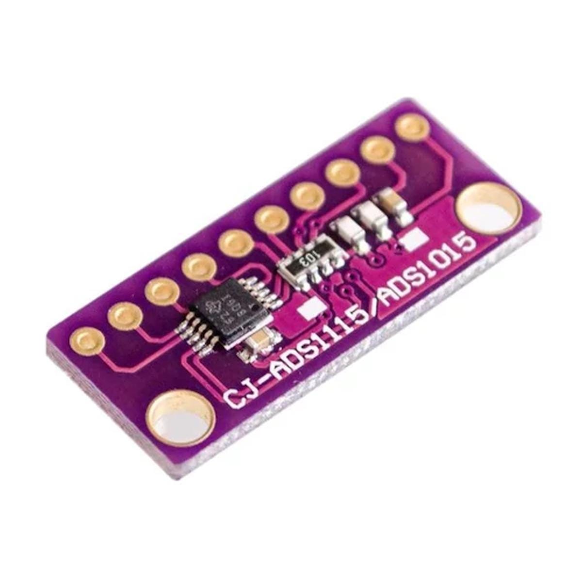 ADS1115 lila I²C ADC modul ferde nézetben, központi chippel, SMD alkatrészekkel, felső csatlakozófuratokkal és két nagy mechanikai rögzítőnyílással.