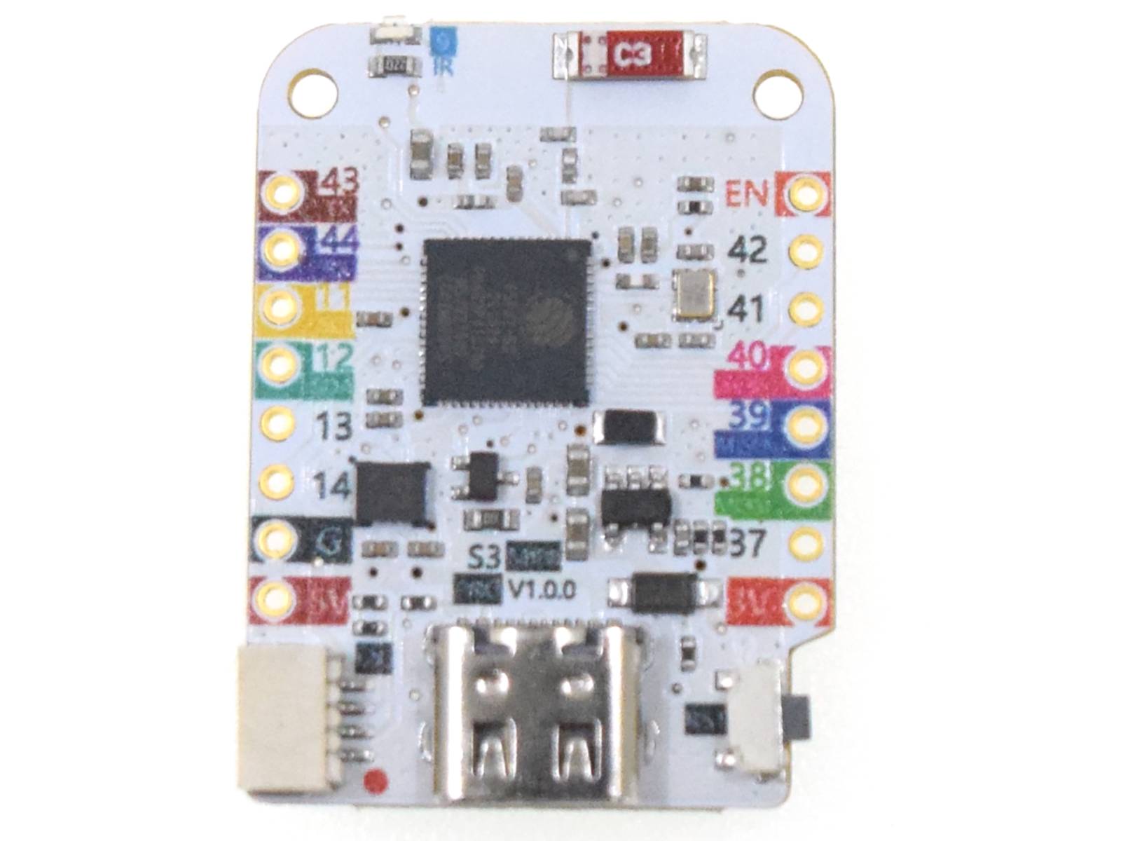 Egy kompakt méretű LOLIN S3 Mini Pro ESP32‑S3 fejlesztőpanel, amelyen egy 0,85″ színes TFT kijelző, RGB LED és több GPIO tű található. A panel az ESP32‑S3 mikrovezérlőt használja Wi‑Fi és BLE kommunikációval. Ideális IoT és beágyazott projektekhez kis méretű kijelzővel és érzékelőkkel.