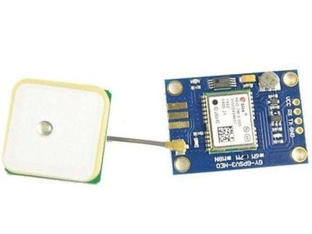 Integrált NEO‑7M GPS modul aktív antennával, GPS GLONASS támogatással Arduino projektekhez