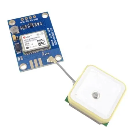 Egy nagy pontosságú Neo M9N GNSS modul kerámiaantennával, amely több frekvenciás műholdas helymeghatározást tesz lehetővé fejlesztői és oktatási környezetben.