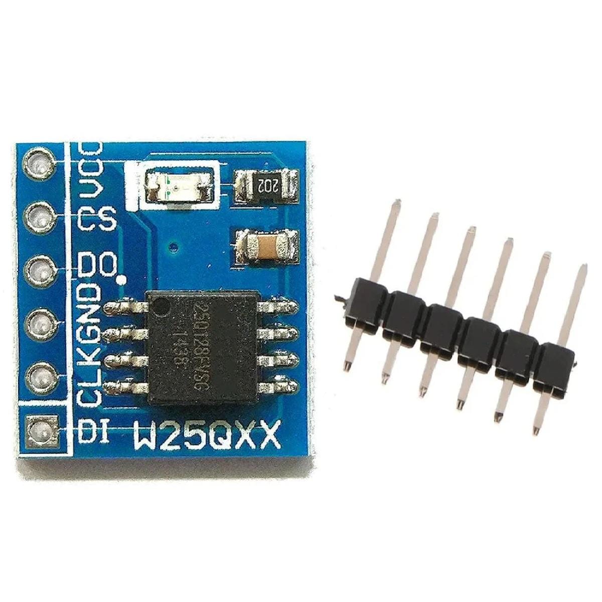 W25Q128 SPI Flash memória modul kék NYÁK-lapon, hat csatlakozóponttal és külön mellékelt tüskesorral, mikrokontrolleres külső adattároló kialakításához és prototípus építéséhez.