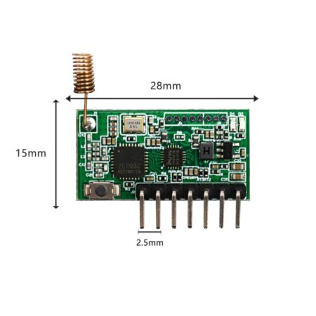 Négycsatornás RX480E-868 vezeték nélküli RF adó-vevő modul közelről, spirálantennával, nyomógombbal és csatlakozótüskékkel, 5–24 voltos elektronikai vezérléshez műhelyben tervezett mikrokontrolleres prototípusokhoz és okosotthonos feladatokhoz bemutató jelleggel.