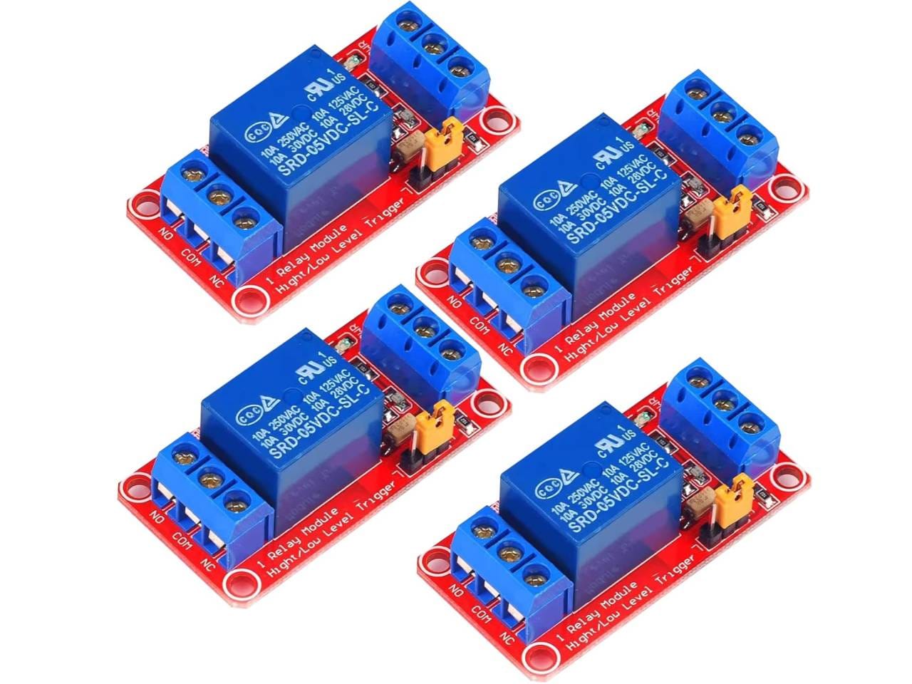 Egy piros, 1-csatornás, optocsatolt relé-modul 5 V tápfeszültséggel, állítható polaritású vezérléssel, mikrokontrolleres vezérléshez tervezve