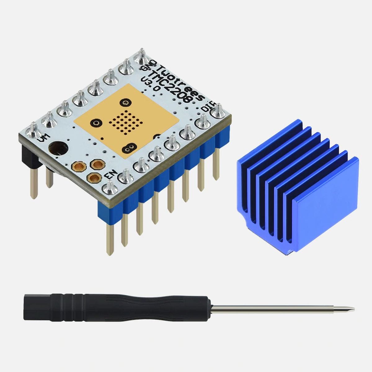 Fekete TMC2208 stepper vezérlőpanel kék hűtőbordával és fém tüskékkel, léptetőmotor bekötéséhez Arduino vagy CNC környezetben.