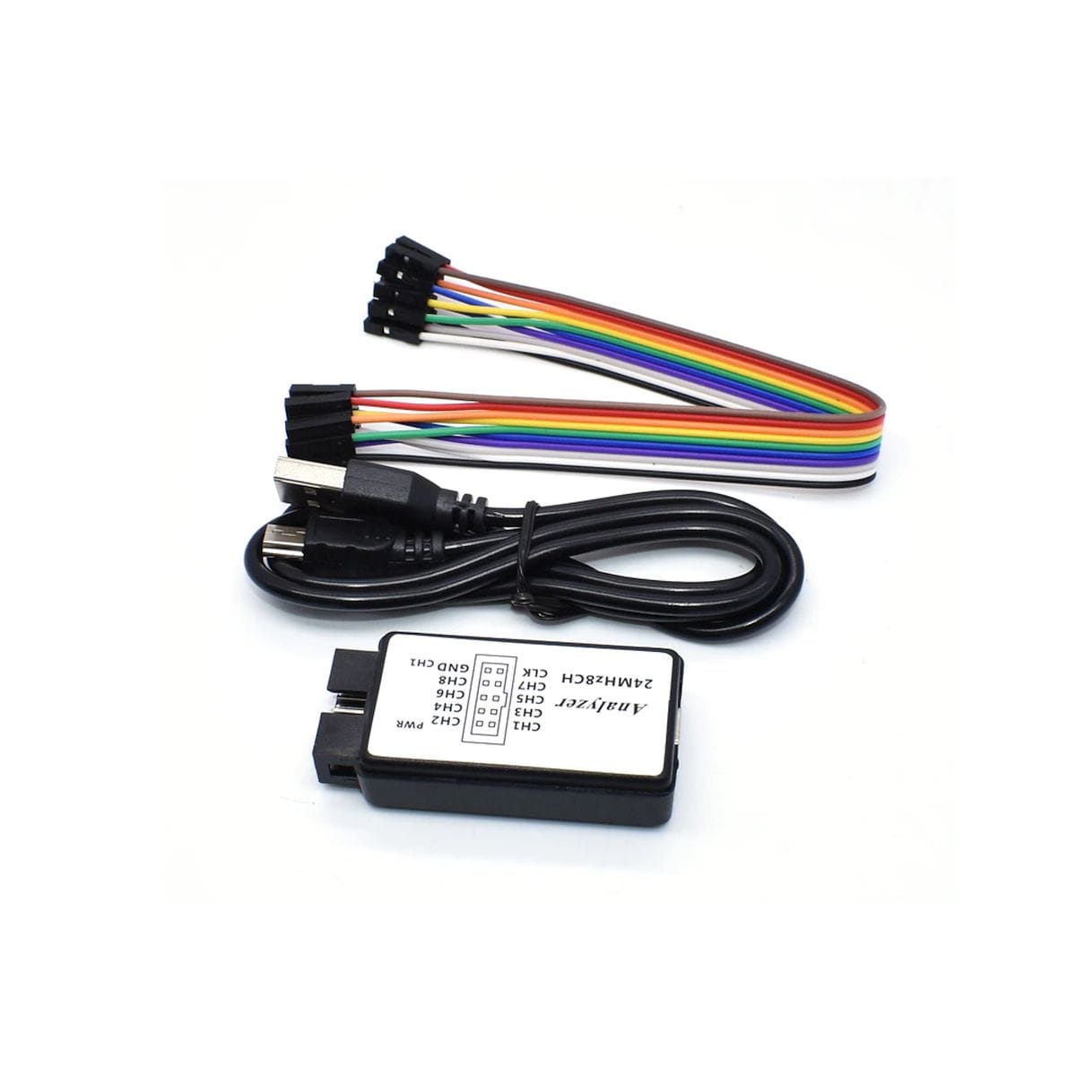 Színes vezetékes USB logikai analizátor feliratozott bemenetekkel, elektronikai prototípusok digitális jelvizsgálatához és Arduino kommunikáció ellenőrzéséhez.