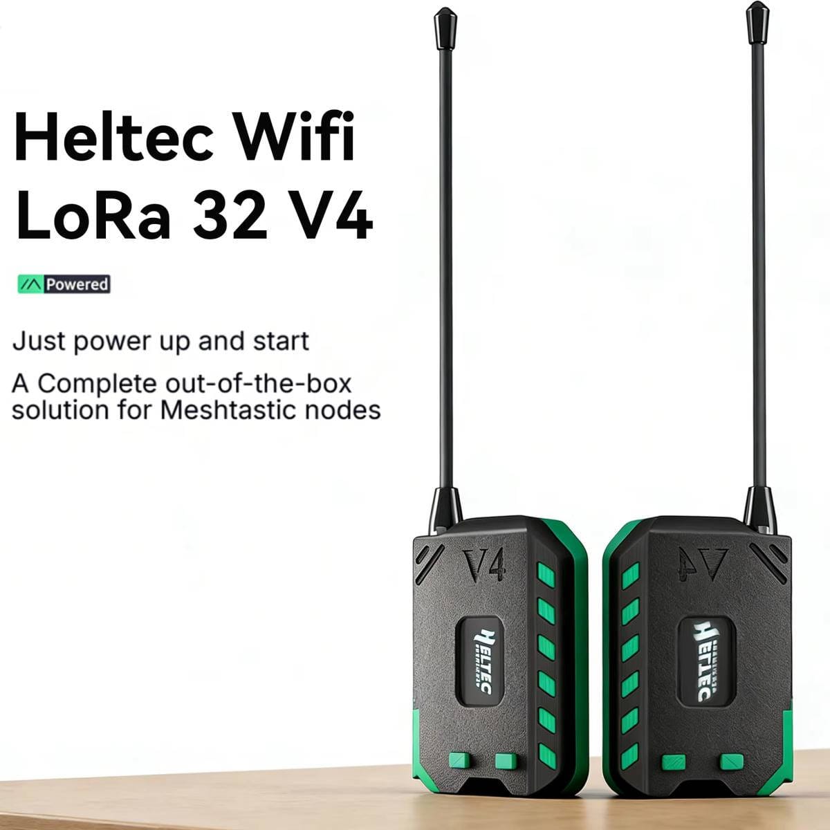 Két fekete-zöld Heltec WiFi LoRa 32 V4 egység áll egymás mellett hosszú antennával, készre szerelt házban, Meshtastic csomópontként használható, hordozható LoRa kommunikációs megoldás kezdőknek és haladóknak.