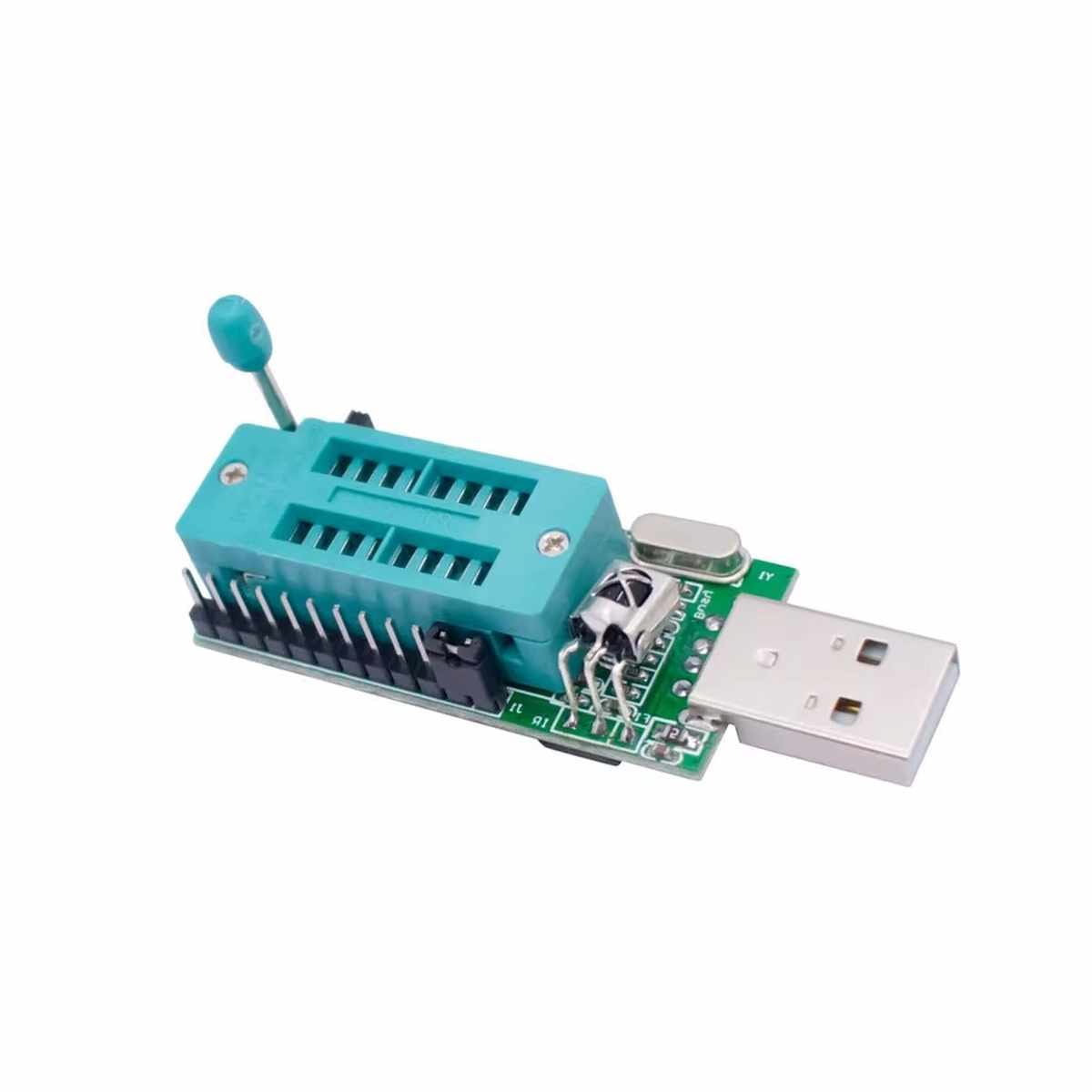 Technikai környezetben elhelyezett CH341A V1.7 programozó, SPI/I2C kommunikációra alkalmas flash chipekhez.