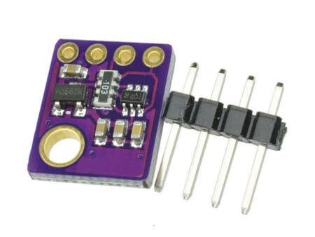 Egy BMP280 modul látható, amely 5 V-os rendszerekkel kompatibilis I²C szintillesztővel; az eszköz hőmérséklet‑ és nyomásmérő, gyakorlatias, műszaki hangulatú megjelenéssel.