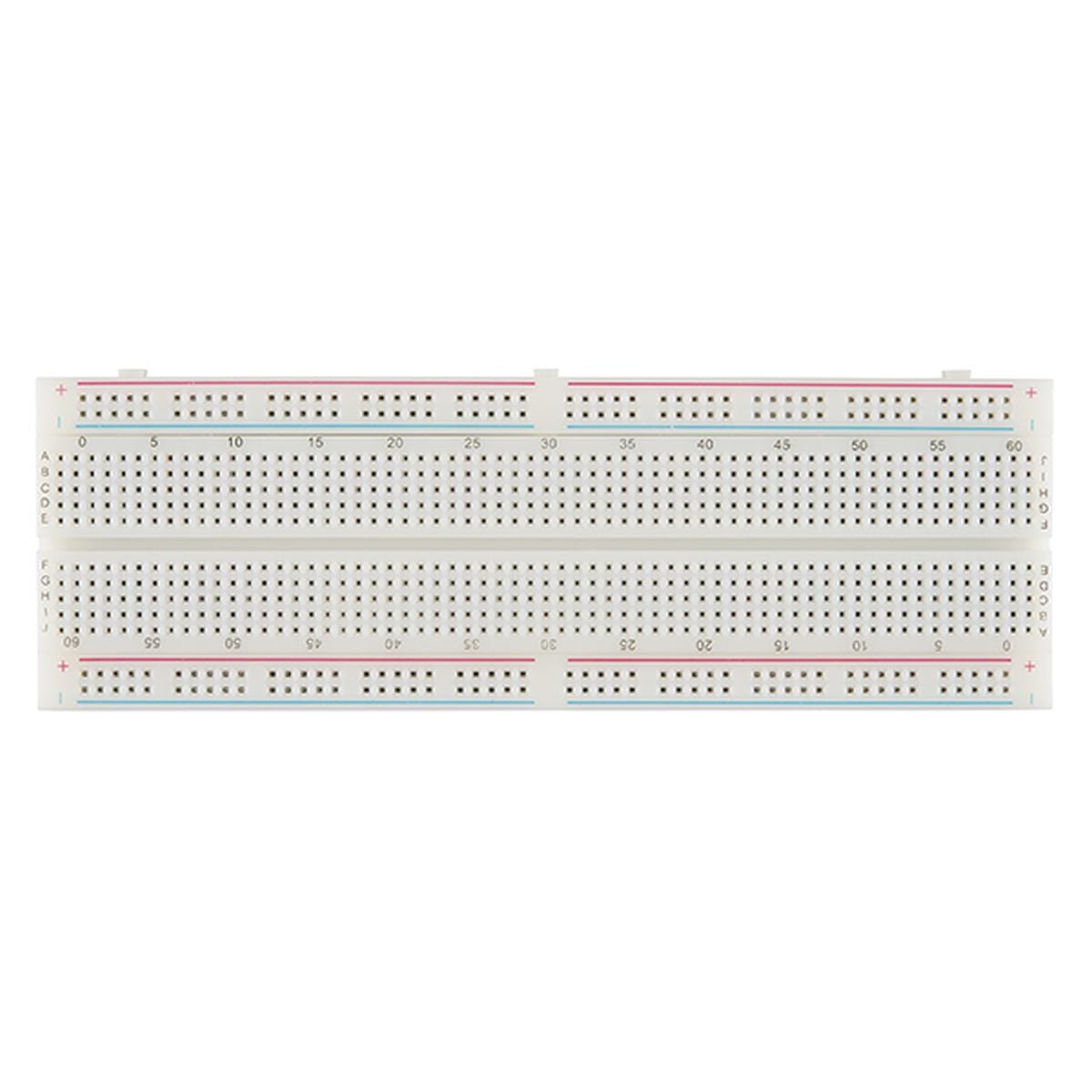 830 lyukas fehér breadboard teljes felülnézetben, két hosszú érintkezőmezővel, középső horonnyal, számozott sorokkal és mindkét oldalon piros-kék tápelosztó sínekkel.